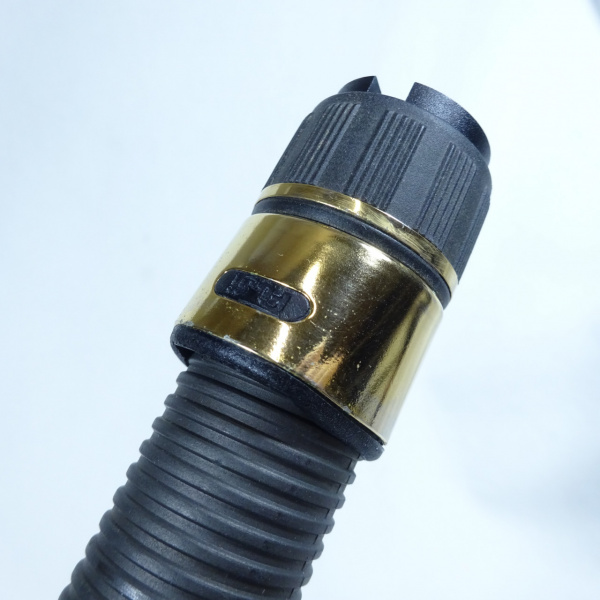 バックテイル JM631R